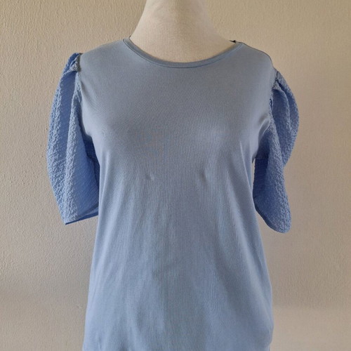 Stradivarius top size M like new, blue turquoise