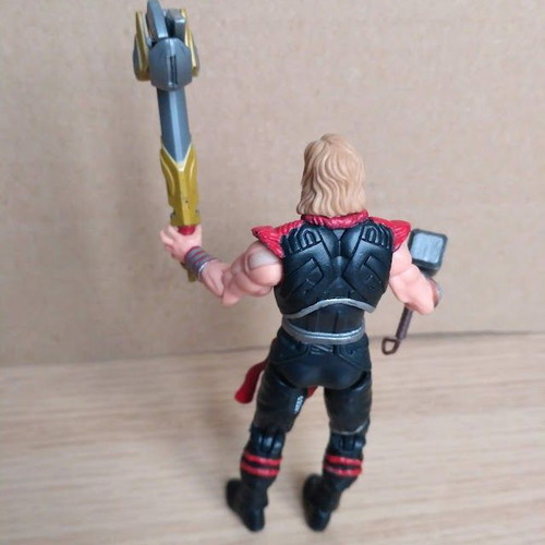 Thor & Loki (2 figures), Marvel/Hasbro, in excellent condition, package 12€