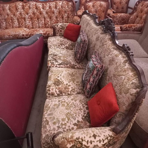 Antique sofa used in classic baroque style with 4 seats