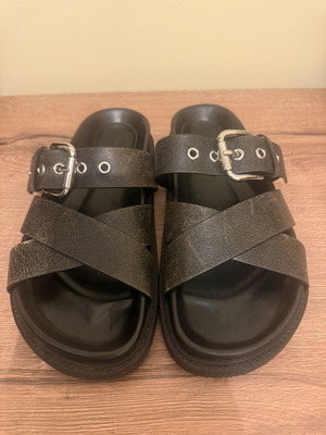 Massimo Dutti leather slippers used, size 37, black