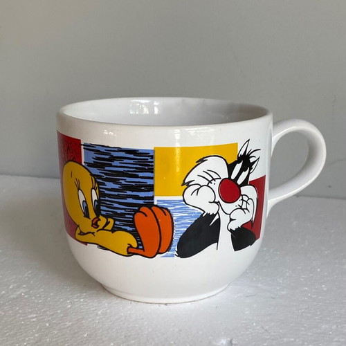 Vintage ceramic mug Looney Tunes Sylvester and Tweety used