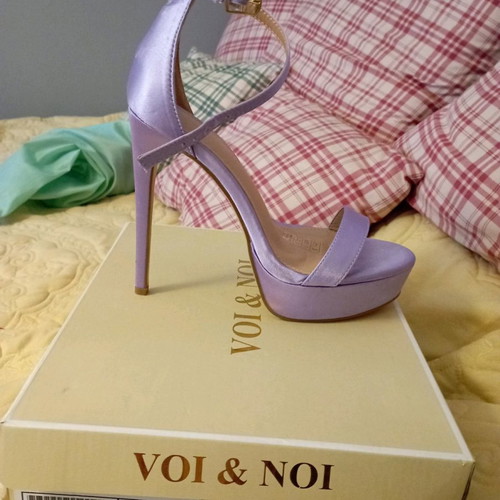 Women's purple sandals new, size 37
