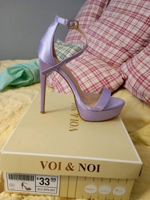 Women's purple sandals new, size 37