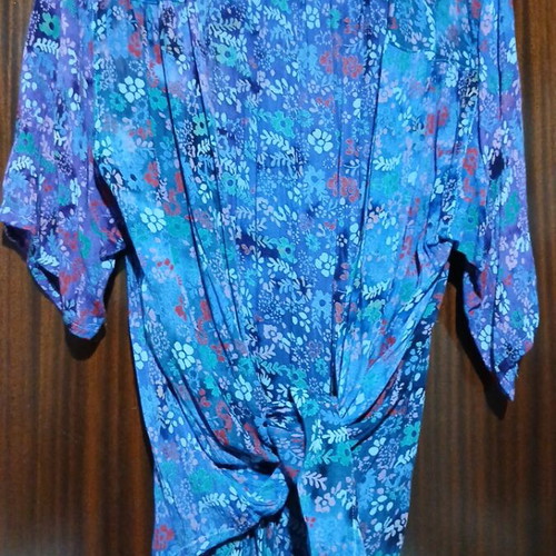 Agada women's short-sleeve floral shirt, size Large, 100% Rayon