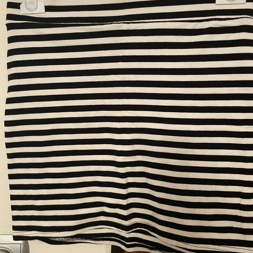 Divided cotton skirt new, black and white striped, size S