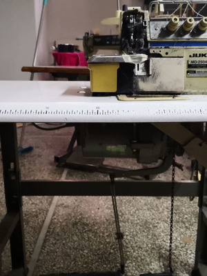 Sewing machines used with JUKI cutter and elastic machine