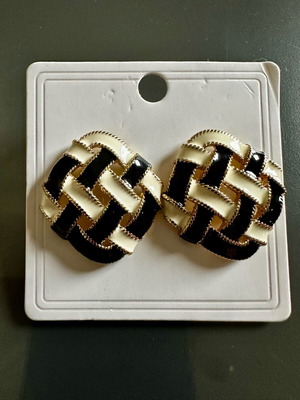 Vintage earrings like new, ecru black gold