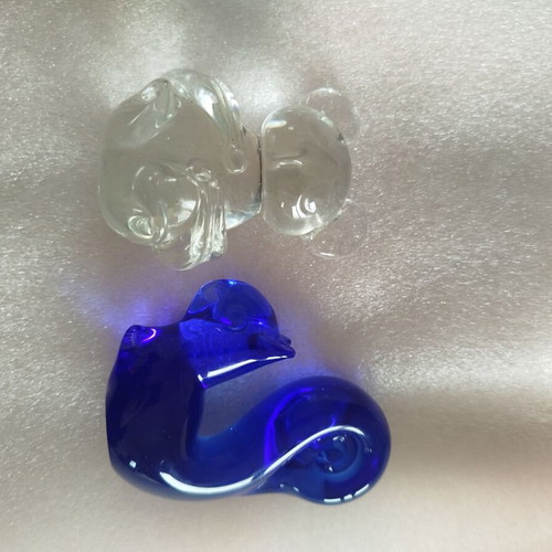 Glass decorative items used, set of two, 9 cm