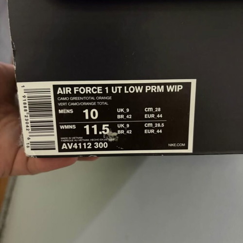 Nike and Carhartt collaboration sneakers dead stock, size 44