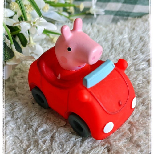 Peppa Pig figure car used