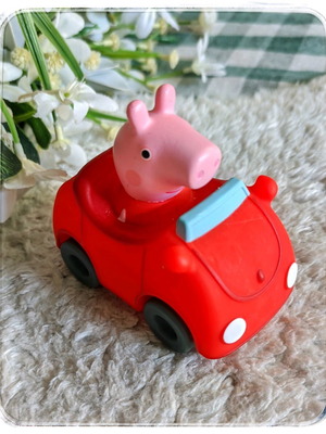 Peppa Pig figure car used