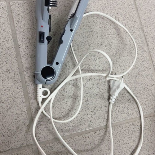 Vicko double hair straightener and waver like new