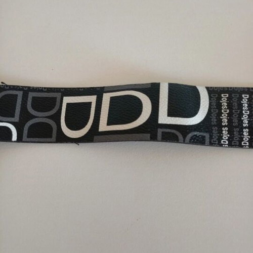Black belt with classic silver buckle like new, size 100cm