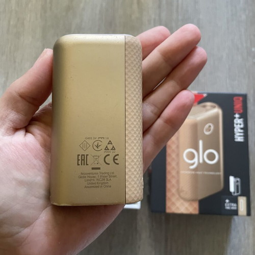 Glo devices like new, pack of 2 with boxes without charger