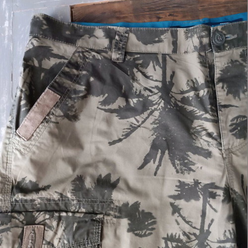 Funky Buddha men's summer cargo shorts like new, khaki