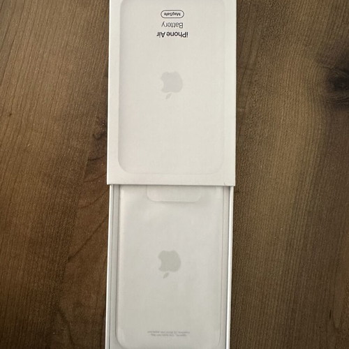 iPhone Air MagSafe Battery new, original Apple