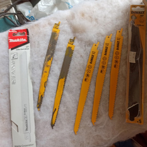 Blades used, 1-2 minimally used