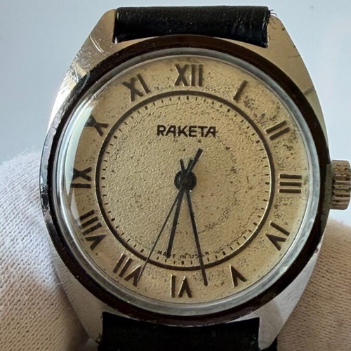 Raketa mechanical watch used with Roman numerals, men's