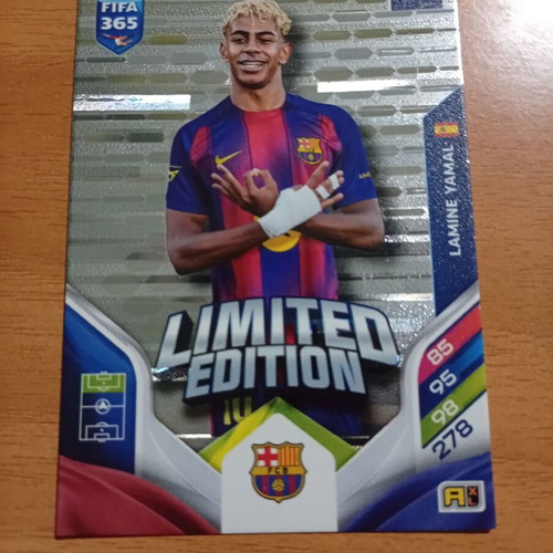 Panini FIFA 365 Adrenalyn XL 2026 Limited Edition Lamine Yamal card like new