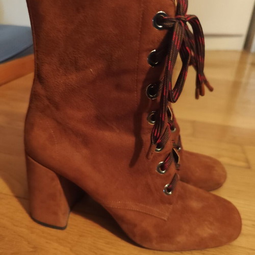 Prada combat boots like new, suede leather camel color, size 39