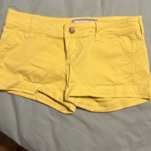 Abercrombie & Fitch yellow shorts, size XS