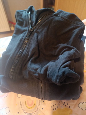 Cardigans and hoodies for boys 6-8 years old like new, black and blue set of 4