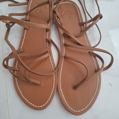 Zara sandals like new, brown with versatile straps, size 40