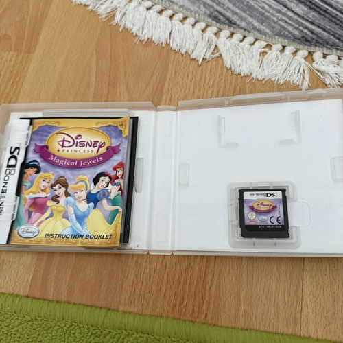 Disney Princess Magical Jewels Nintendo DS game