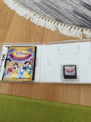 Disney Princess Magical Jewels Nintendo DS game