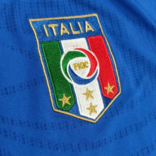 Italy national team Puma jersey 2010 size S like new
