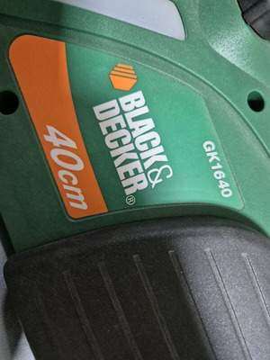 Електрически верижен трион Black & Decker 40см 1600W GK1640T нов