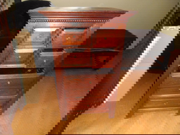 2 κομοδίνα/συρταριέρες Μασίφ Ξύλ0