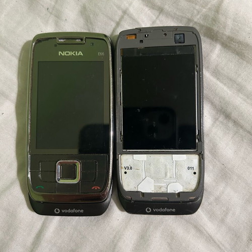 Nokia E66 lot like new