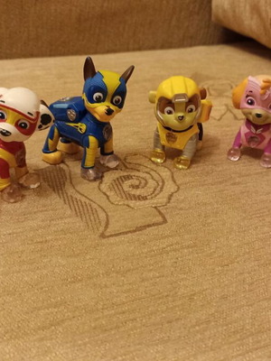 Paw Patrol Mighty Pups Light Up Figures used, set