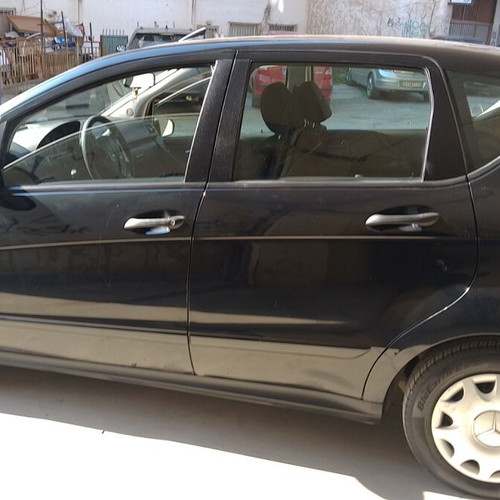 Mercedes Benz A170 classic used with gas and petrol 1700 cc