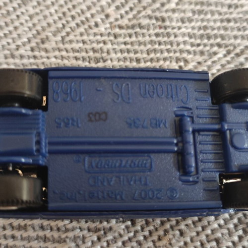 Matchbox 1968 Citroen DS toy car used