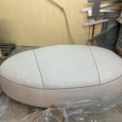 Designer pouf Oasis large oval greige new