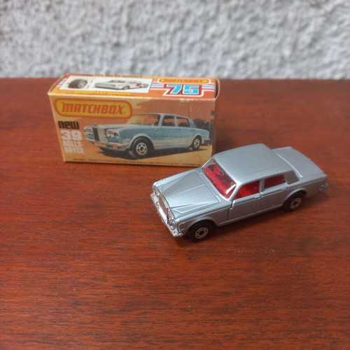Matchbox Lesney No. 39 Rolls Royce toy car like new, silver