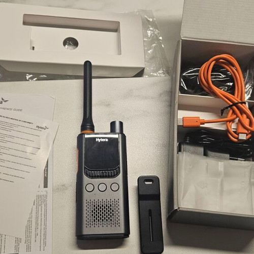 DMR Hytera S1 Pro UHF radio like new