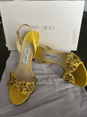 Jimmy Choo yellow kid sandals size 37.5 used with fabric bag and extra rhinestones