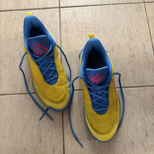 Nike Giannis Importable 4 sneakers, size 40, blue and yellow