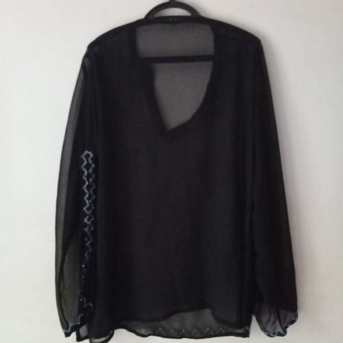 Women's blazer with embossed design like new, black