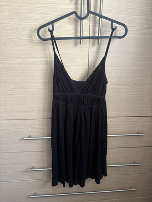 H&M φόρεμα σαν καινούργιο, μέγεθος medium, μαύρο