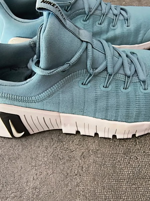 Nike Free Metcon 6 αθλητικά παπούτσια σαν καινούργια, μέγεθος 41, μπλε