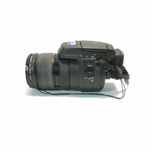 Sony Cyber-shot DSC-R1 camera with Carl Zeiss Vario-Sonnar T lens used