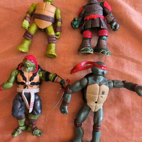 Ninja Turtles used figures set