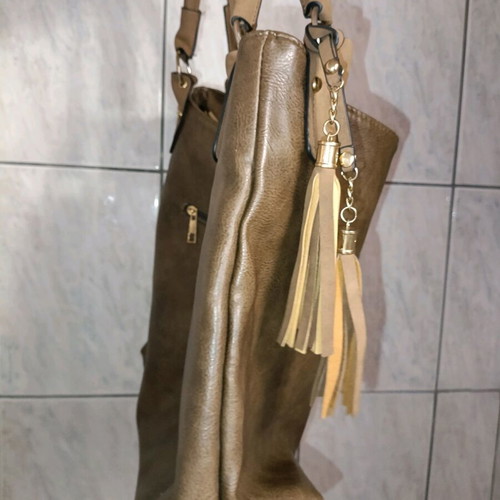Brown shoulder bag like new made of eco leather