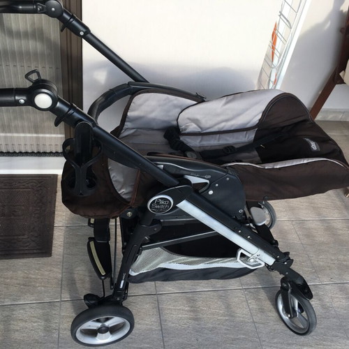 Peg Perego 3 in 1 Easy Drive stroller set like new