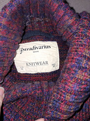 Αντρικό πουλόβερ μπορντό Stradivarius μέγεθος medium σαν καινούργιο