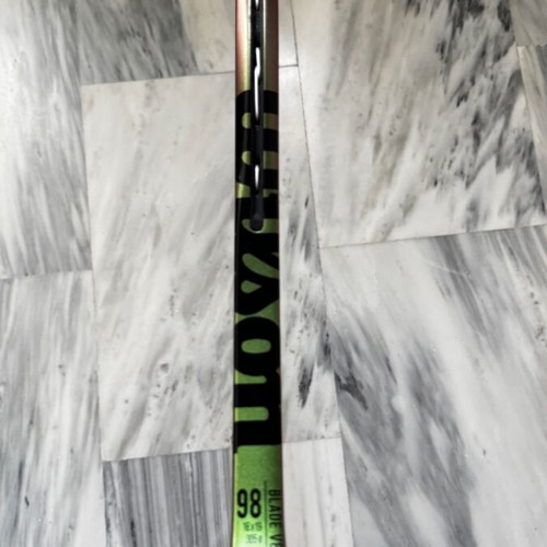 Wilson V8 Blade 98 16x19 tennis racket like new